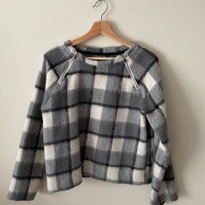 Plaid Wool Grey and Black Sweater